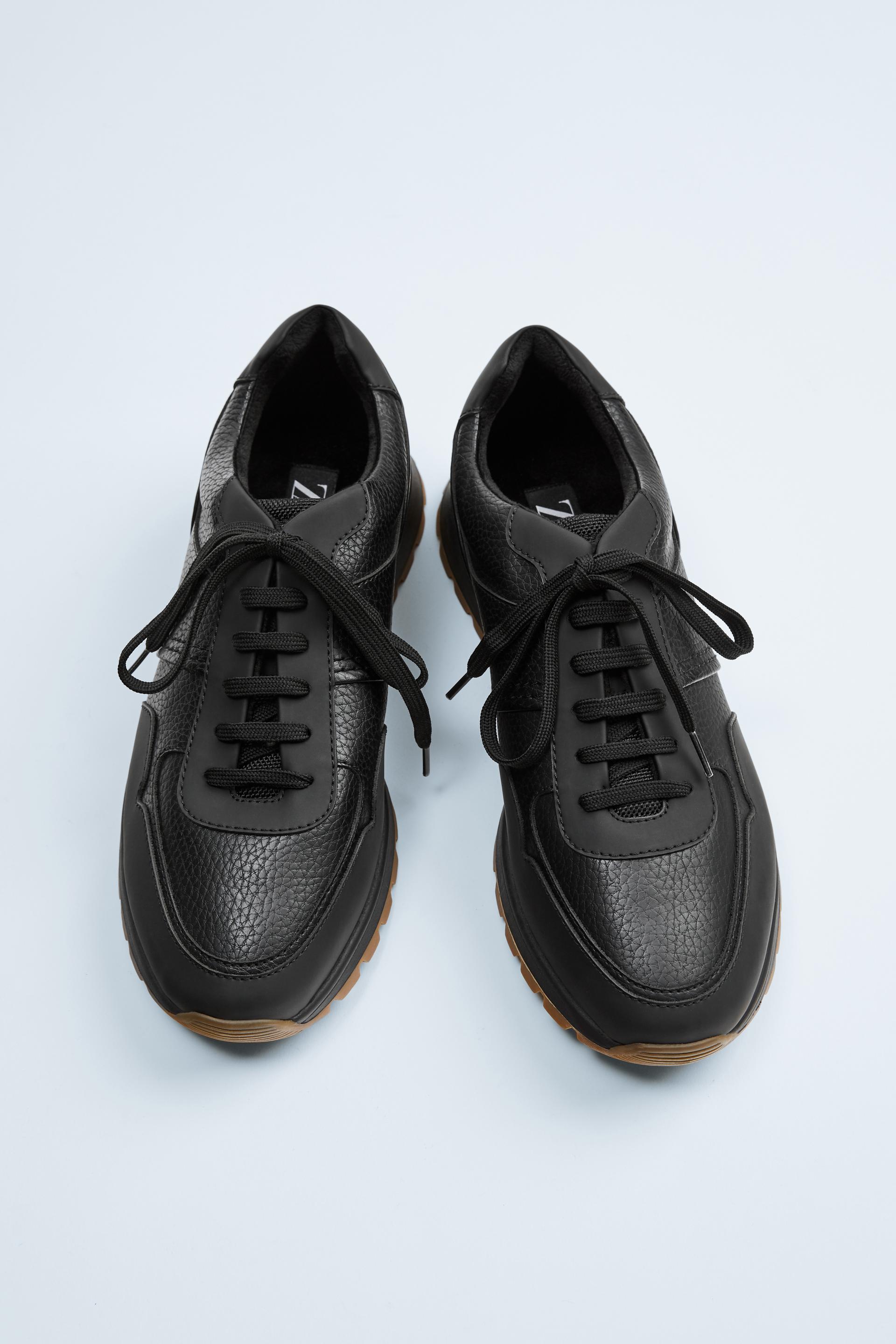 черные кроссовки на подкладке ЧЕРНЫЙ Zara