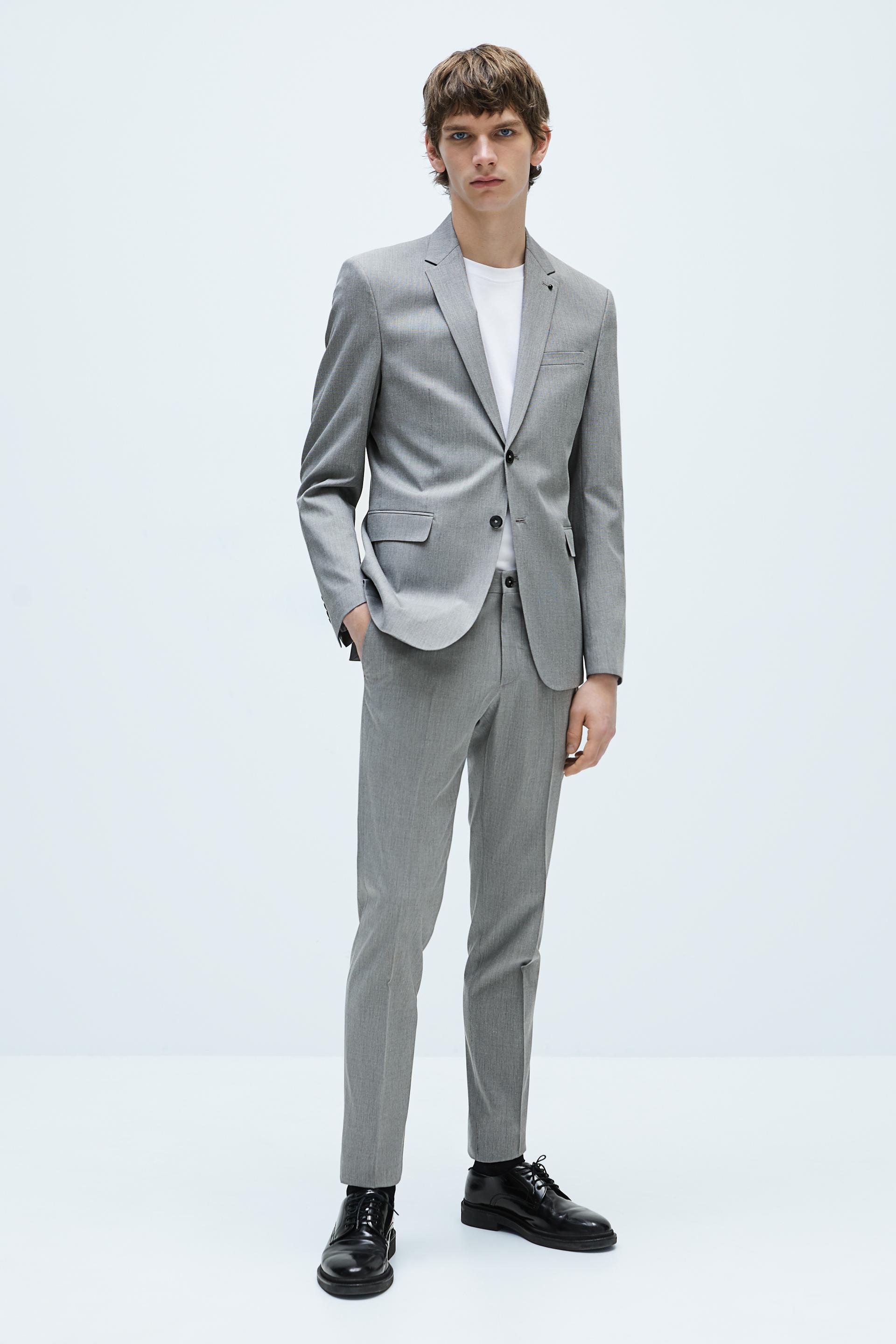 Серый костюмные брюки комфортной посадки из ткани с матовым блеском Zara