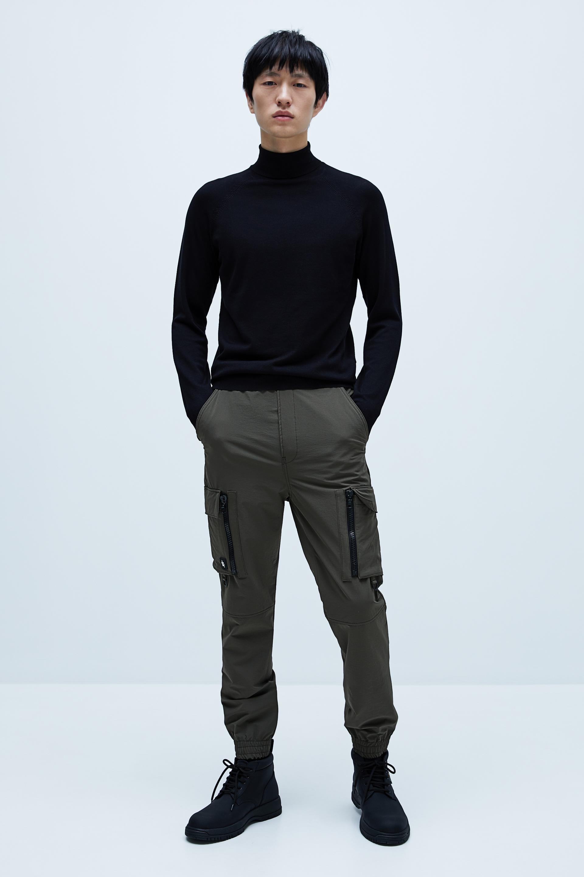 ХАКИ брюки карго из мягкой высокотехнологичной ткани Zara