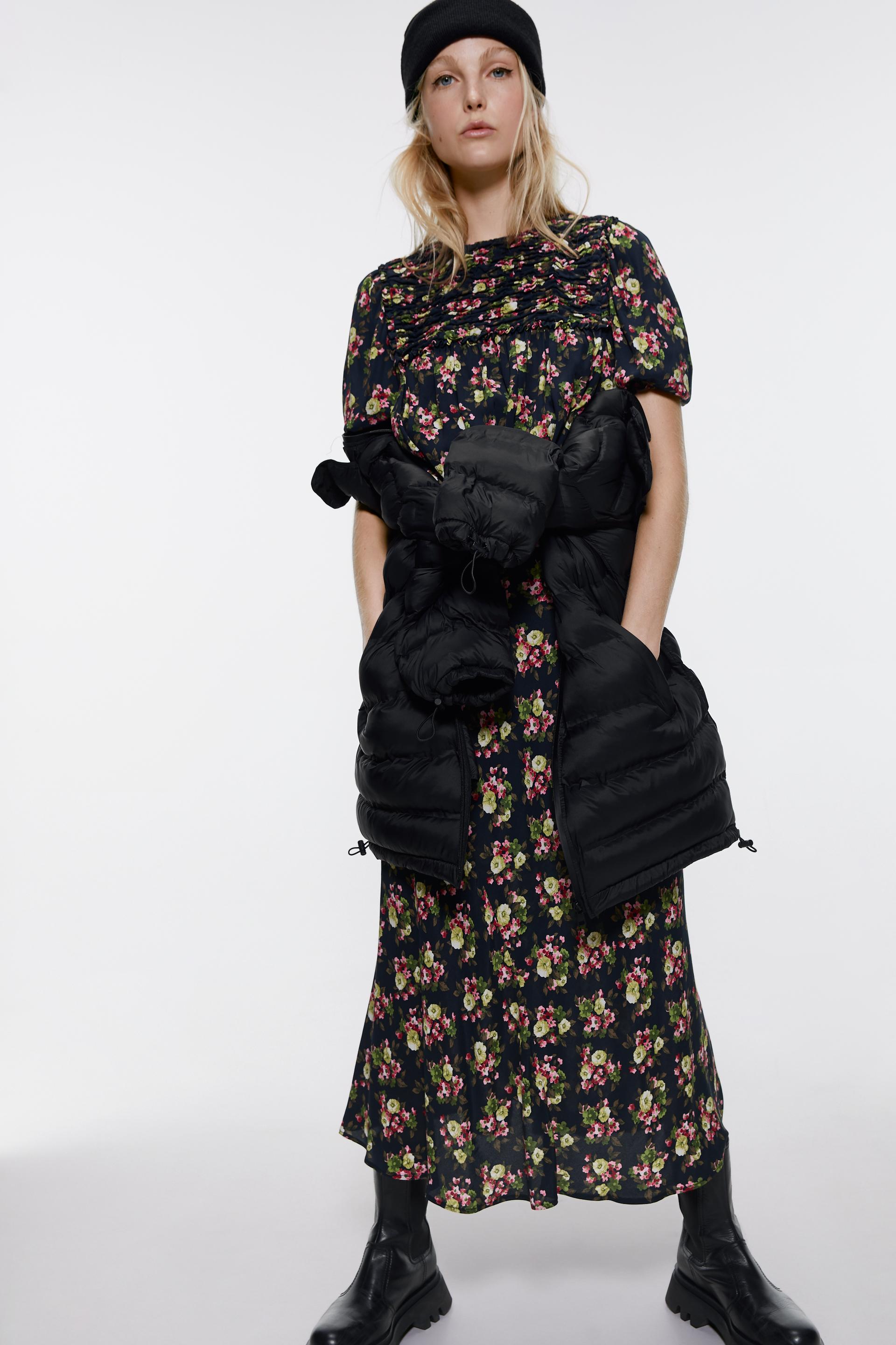 блуза с цветочным принтом ЧЕРНЫЙ Zara