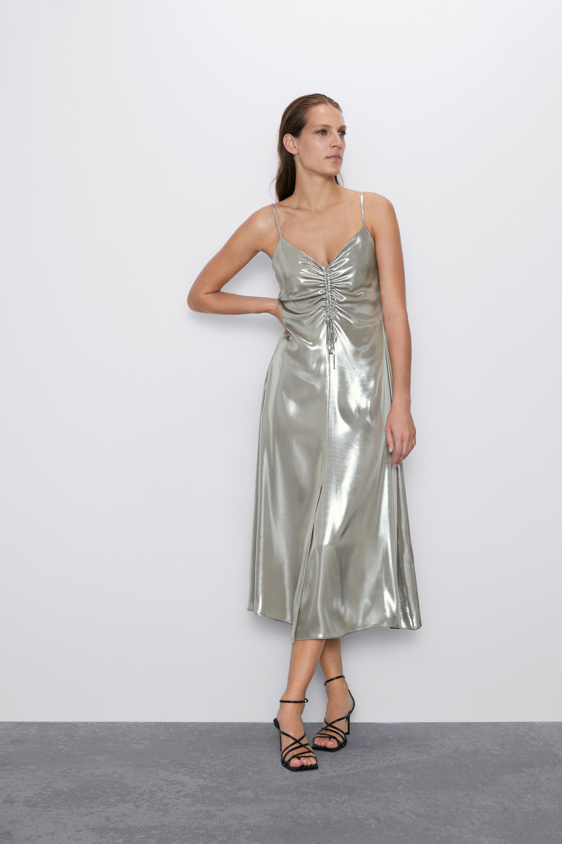 платье с металлизированным эффектом СЕРЕБРИСТЫЙ Zara