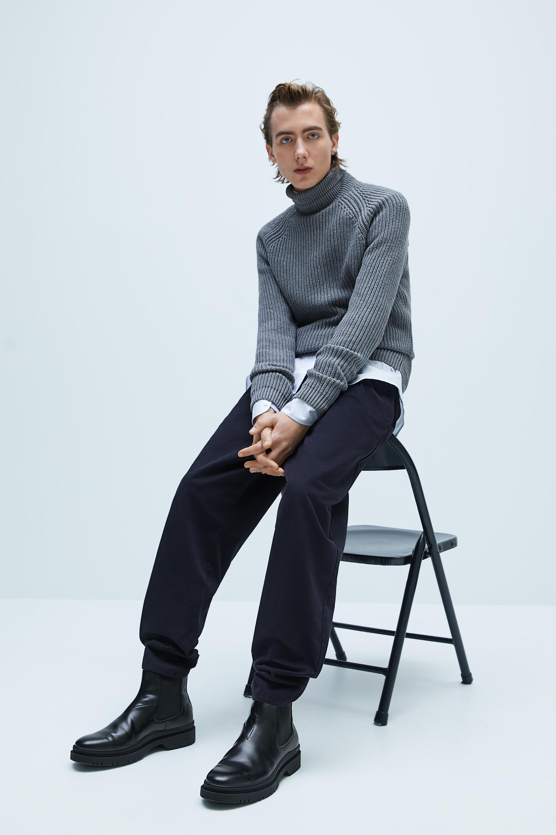 Антрацитово-серый свитер с воротником с отворотом Zara