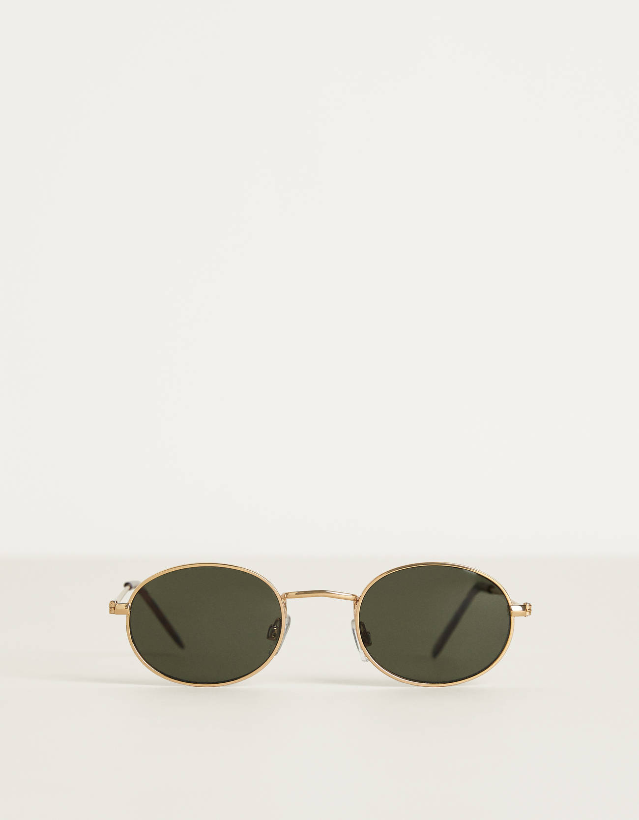 Солнечные очки овальной формы Золотой Bershka