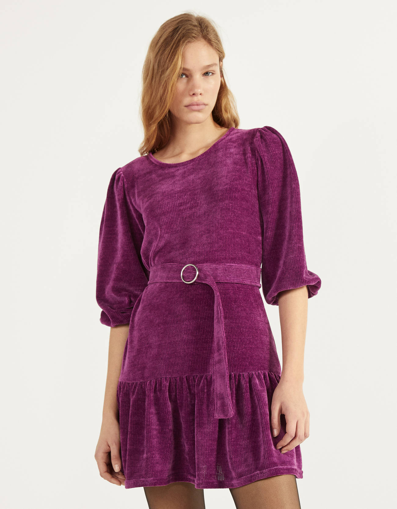 Фиолетовый Платье с воланами и рукавами-фонариками Bershka