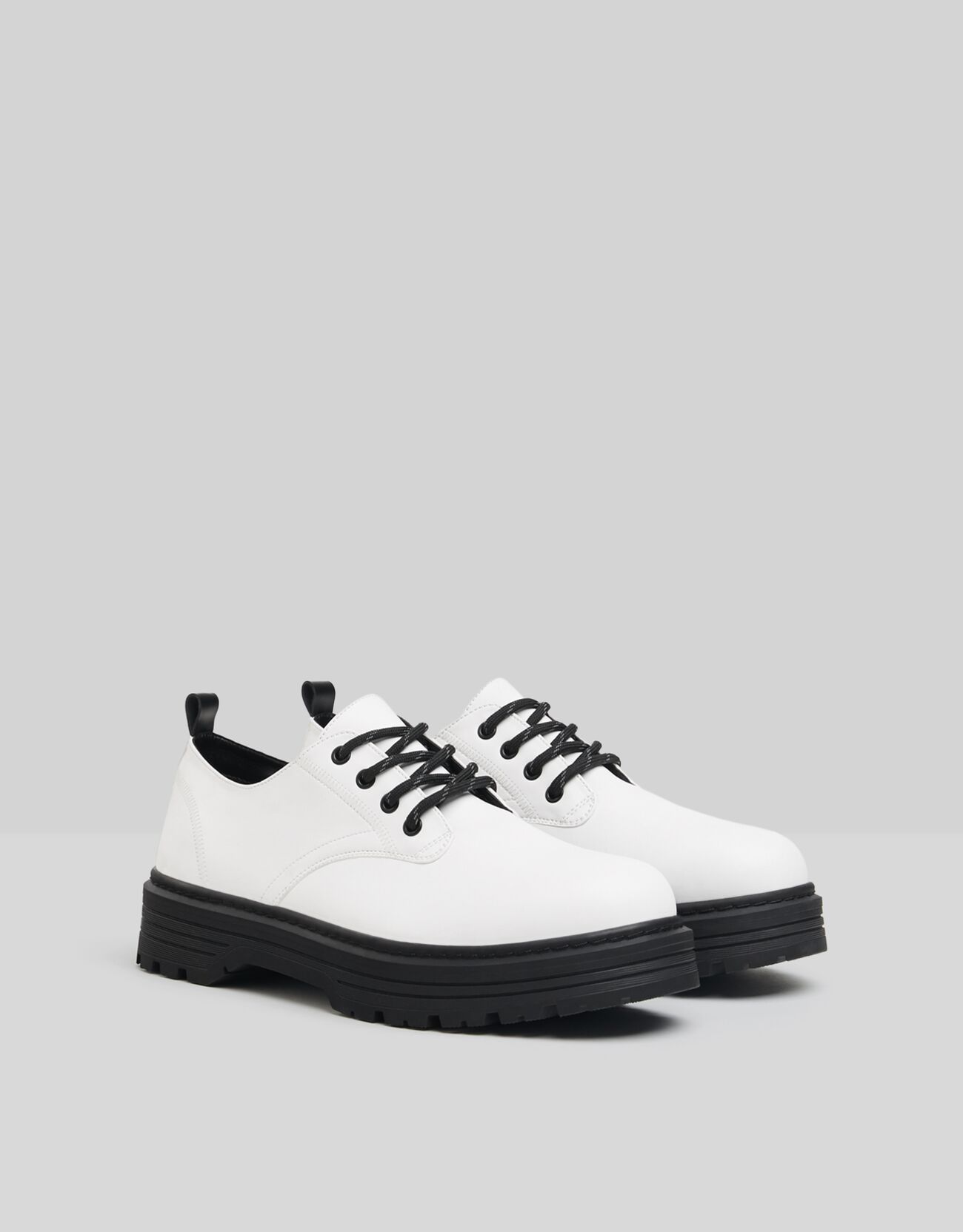 Белые мужские ботинки Белый Bershka