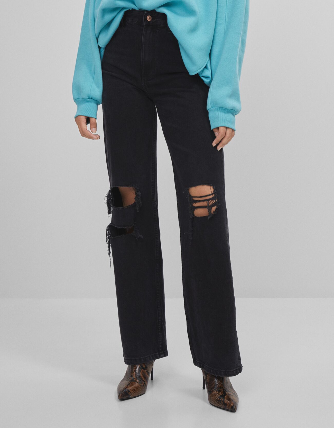 ЧЕРНЫЙ Широкие джинсы в стиле 90-х Bershka