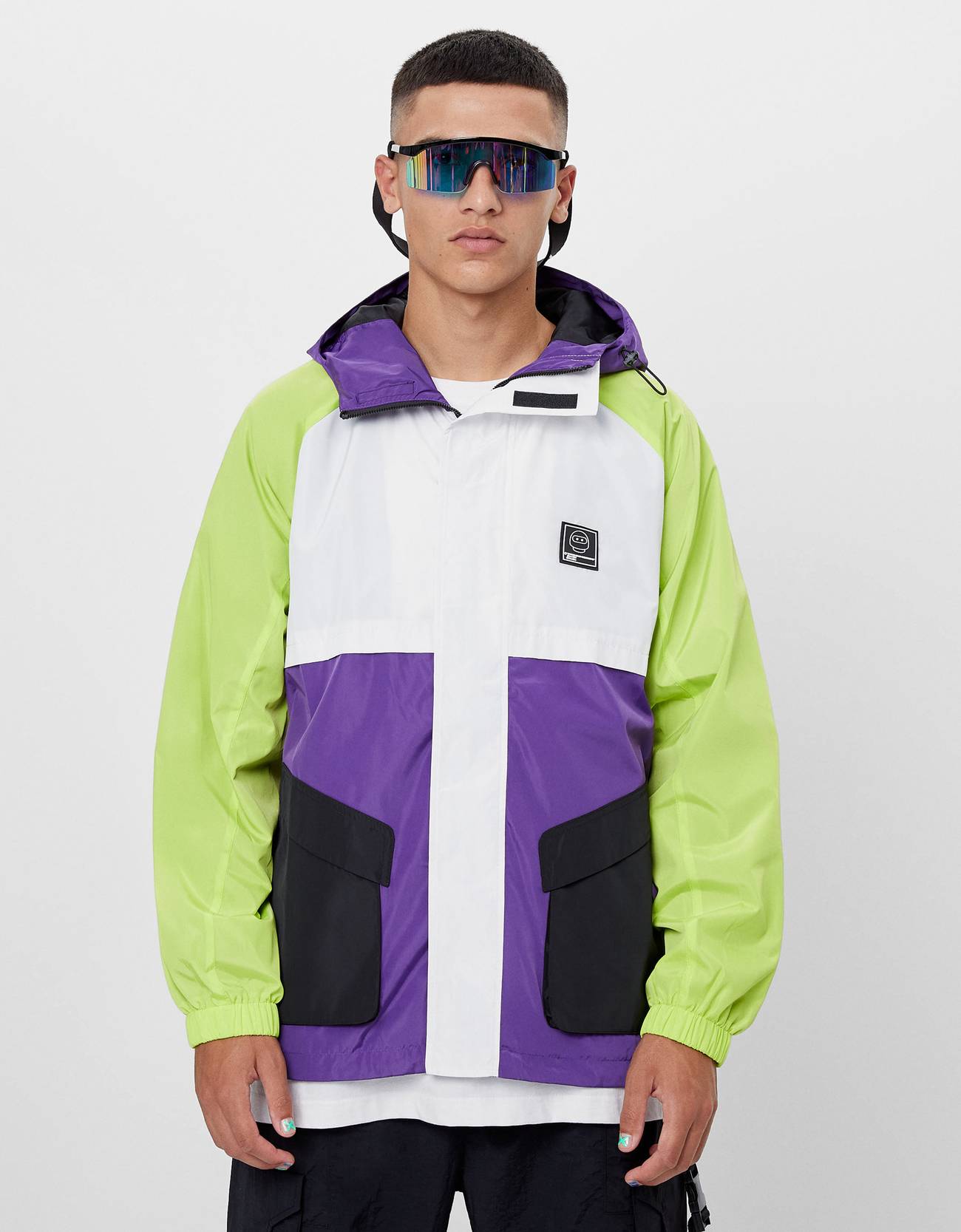 Легкая куртка с цветовыми блоками Фиолетовый Bershka