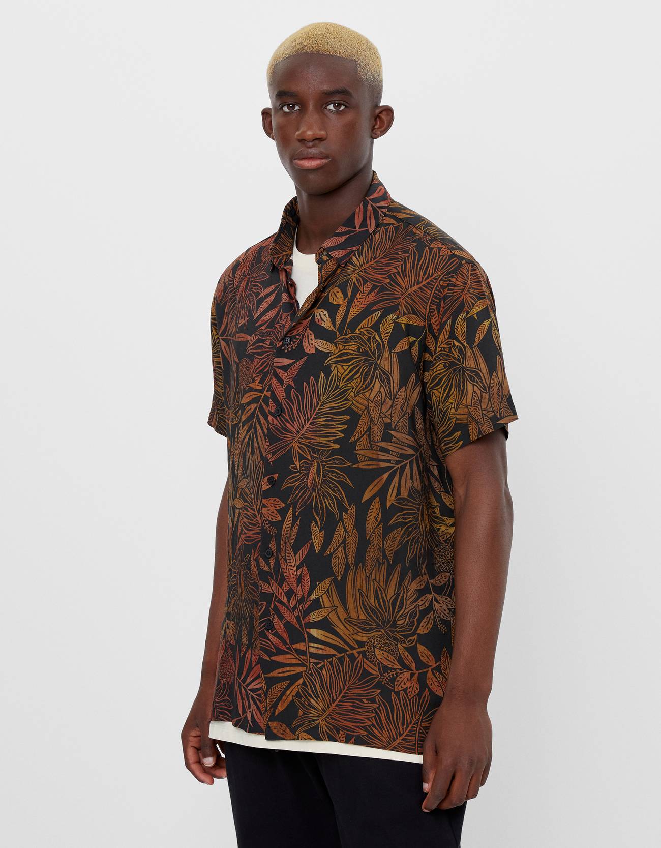 Рубашка с тропическим принтом Κоричневый Bershka