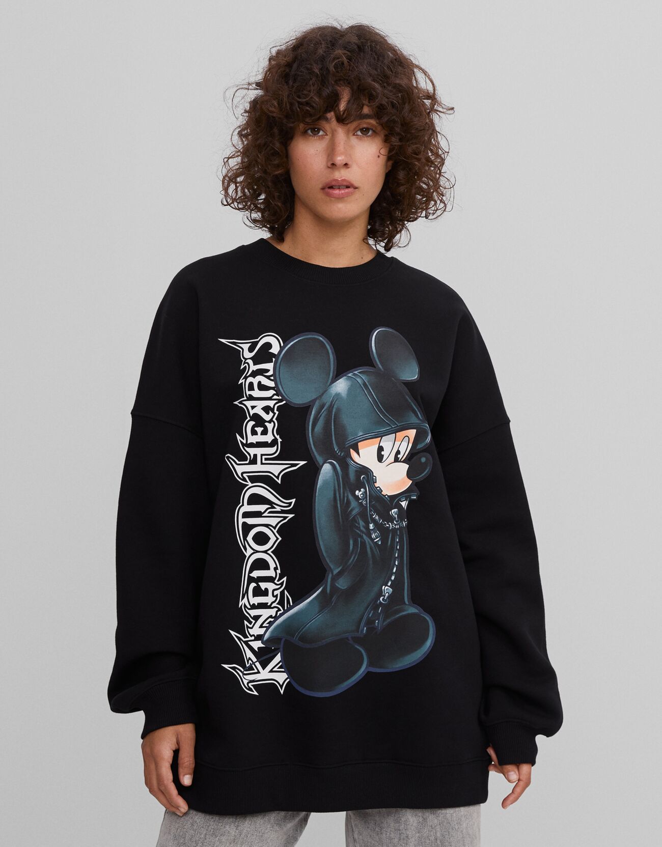 Толстовка «Микки Маус» с надписью Kingdom Hearts ЧЕРНЫЙ Bershka