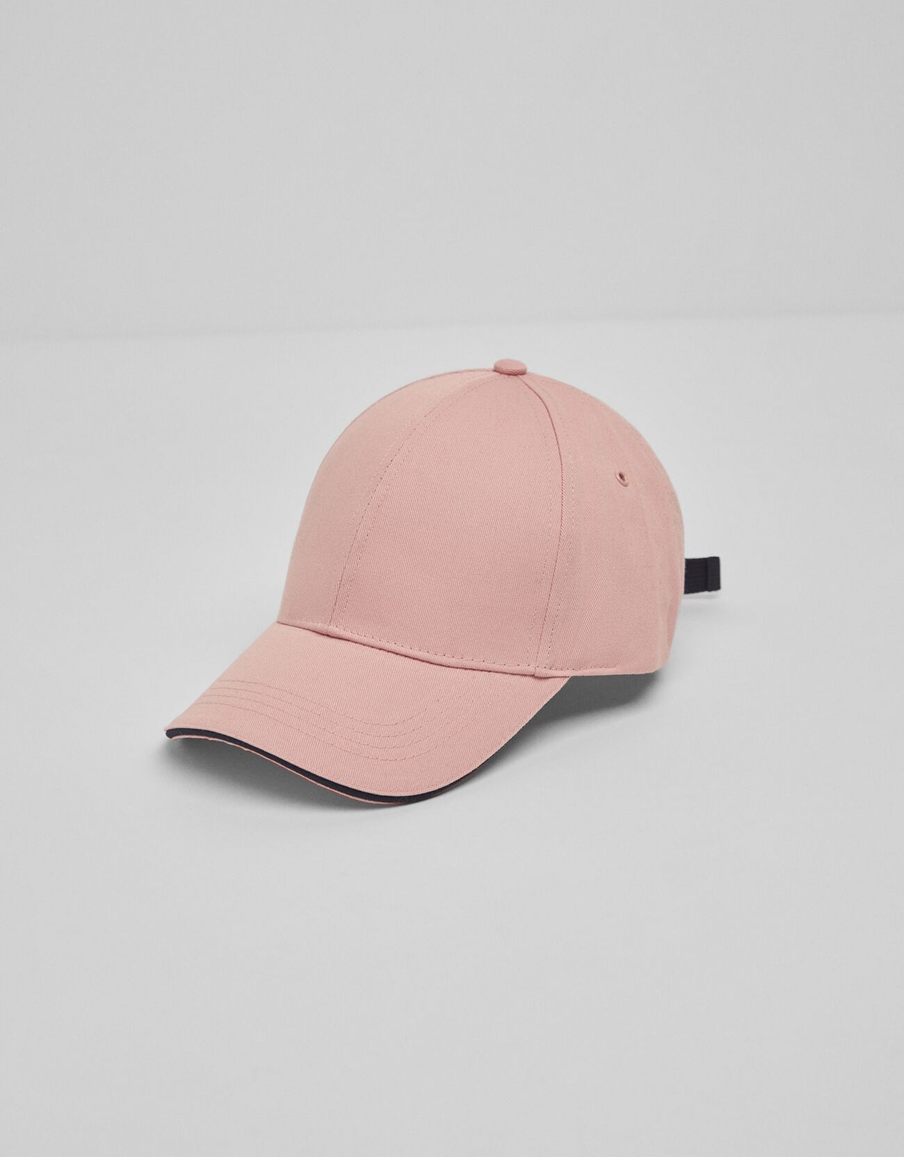 Базовая однотонная кепка Розовый Bershka