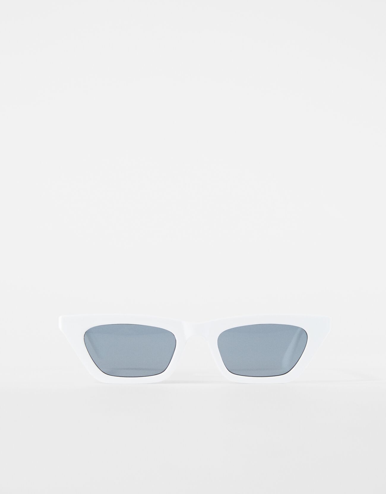Солнцезащитные очки в оправе «кошачий глаз» БЕЛЫЙ Bershka
