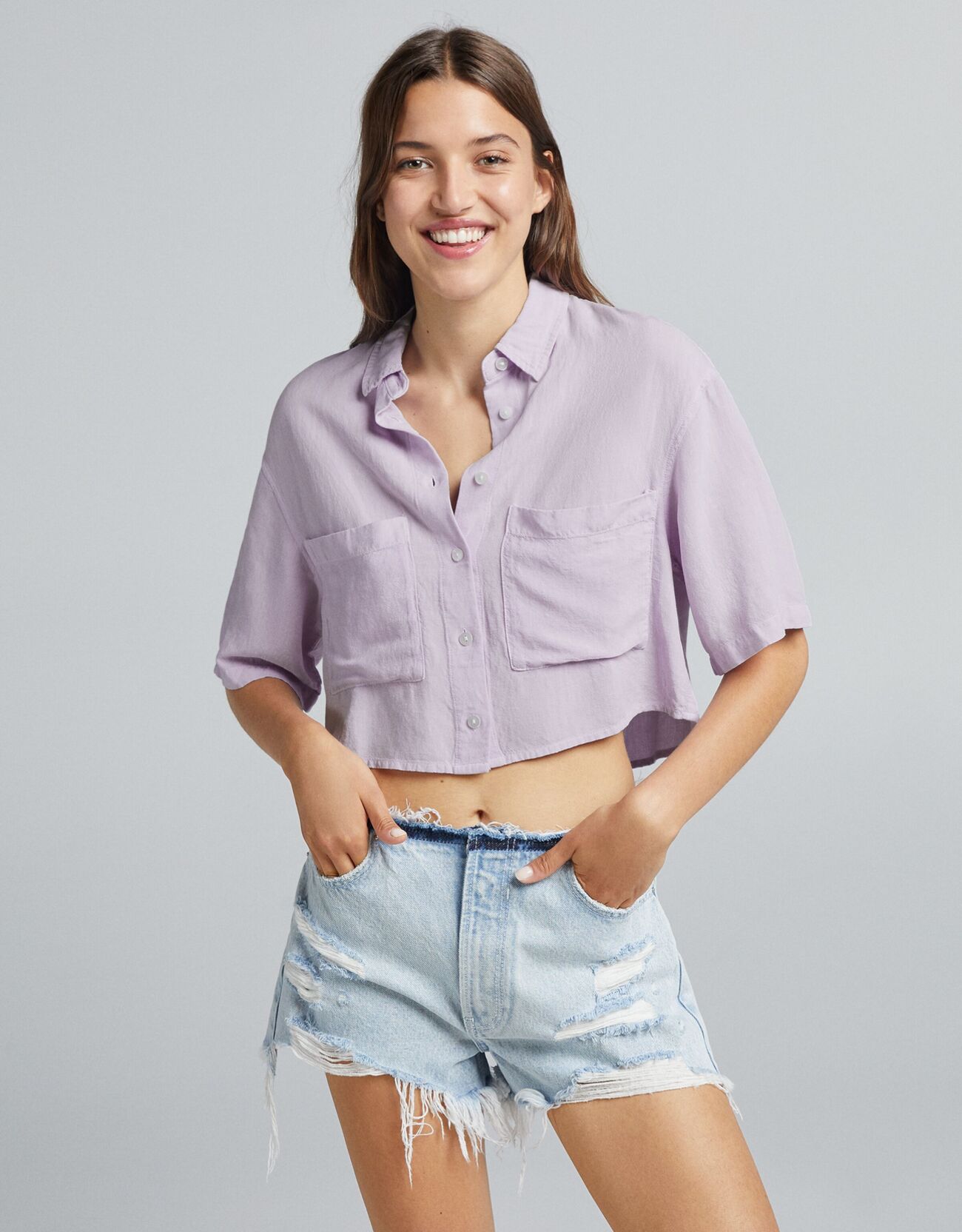 Рубашка из смесового льна с короткими рукавами и карманом Фиолетовый Bershka