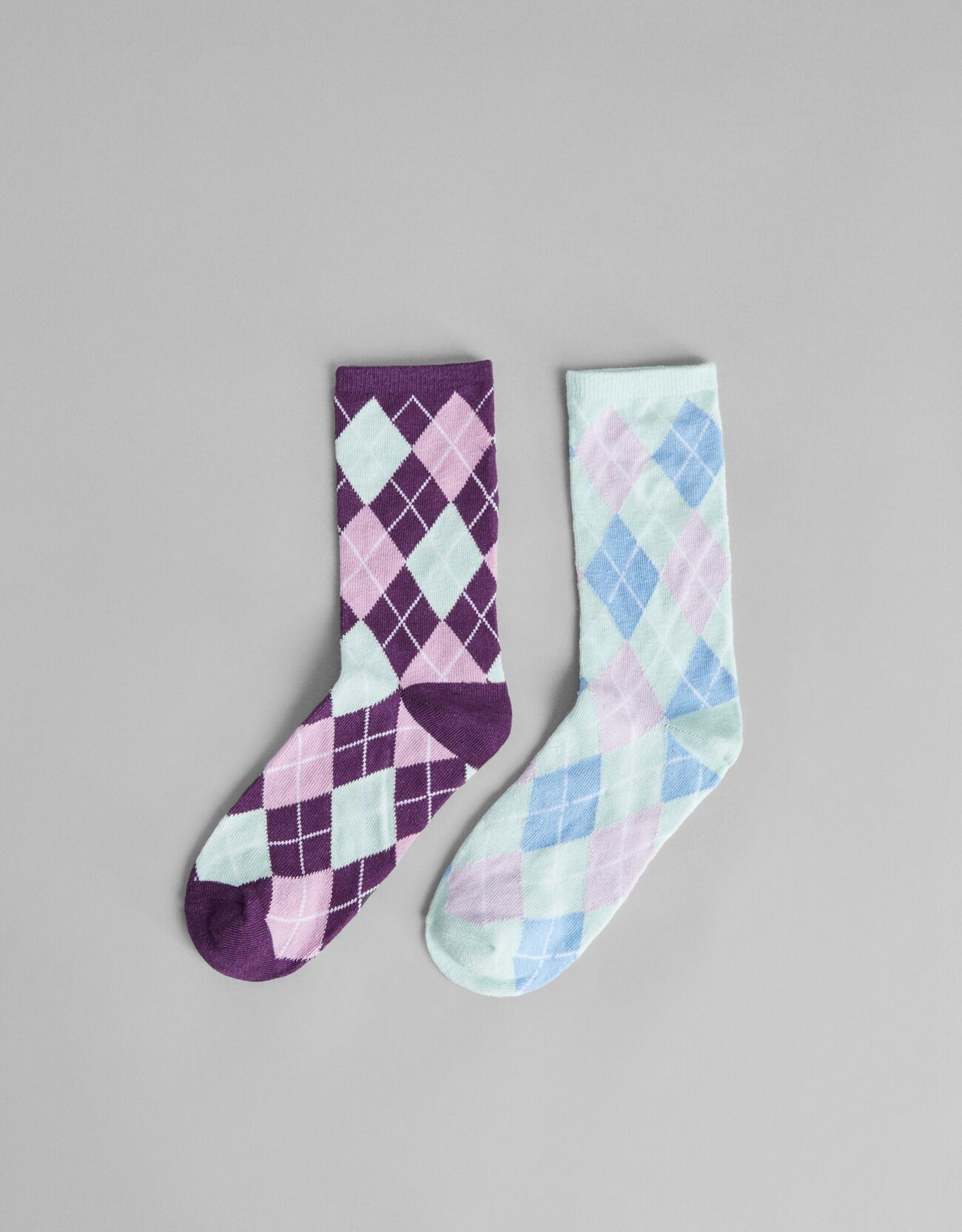 Набор из 2 пар носков с принтом. Фиолетовый Bershka